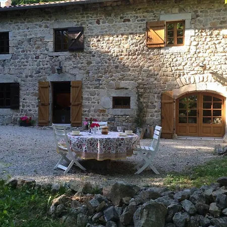 Secluded Stone Retreat Вилла *