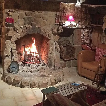 Secluded Stone Retreat Вилла Сен-Боне-ле-Фруа