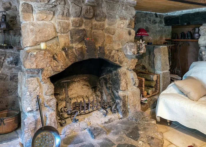 Secluded Stone Retreat Willa Saint-Bonnet-le-Froid